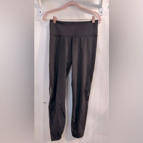 Lululemon Revitalize Tight in Black Long Leggings Sz 8 - Picture 3 of 11